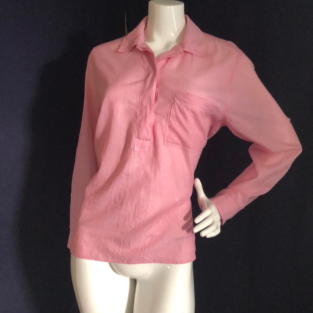 Gap button down long sleeve shirt